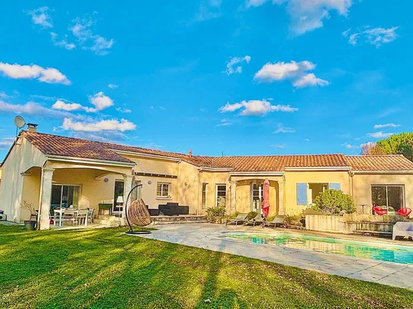 Maison 6 pièces 165 m² 