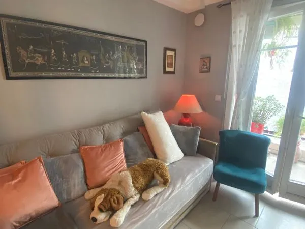 Chambre prive avec frigo et Apl 
