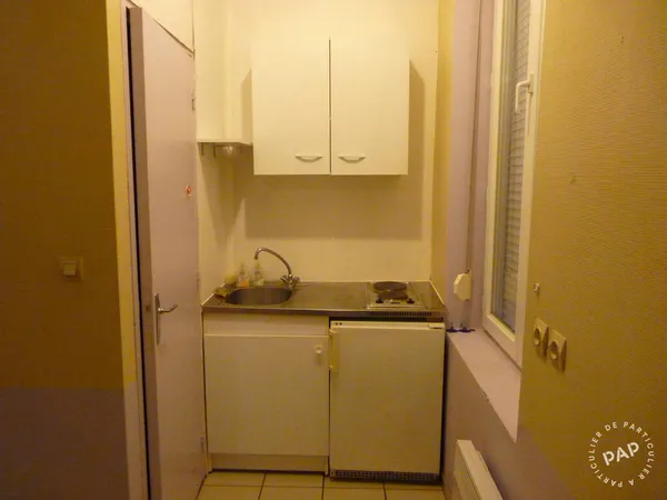 Studio 1 pièce 10 m² 