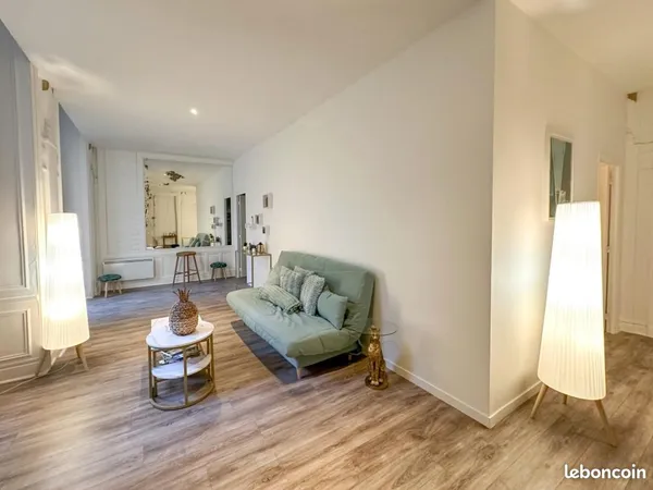 Appartement 1 pièce 70 m² 