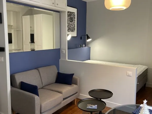 Studio 1 pièce 25 m² 