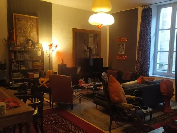 Studio 1 pièce 14 m² 