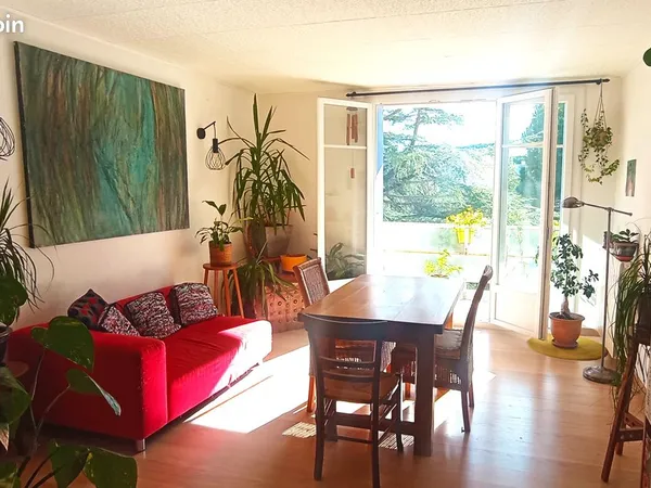 Appartement 75 m² - 4 pièces - Grand balcon 