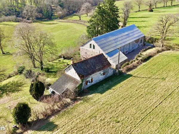 Grange 10 pièces 600 m² 
