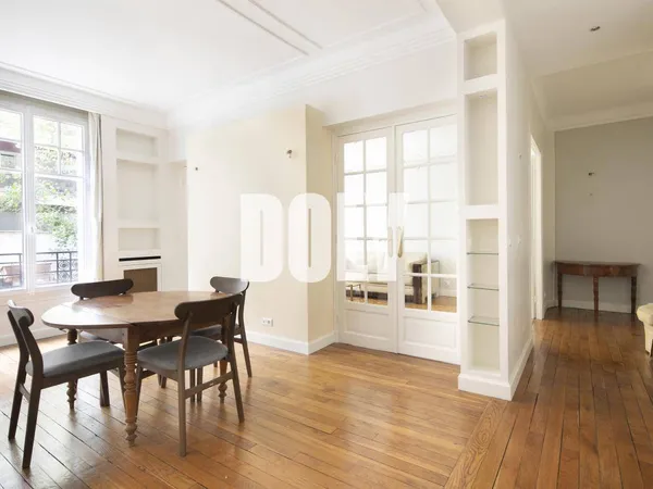 Loue T3 - 72.66m² - Paris 