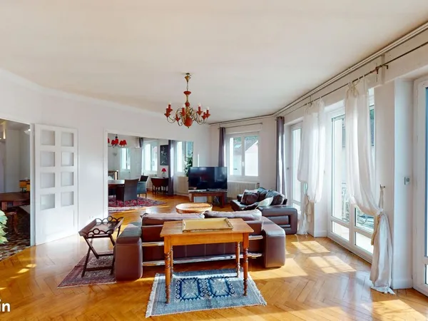 Appartement 6 pièces 191 m² 