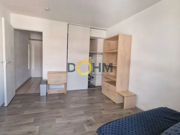 Studio 1 pièce 20 m² 