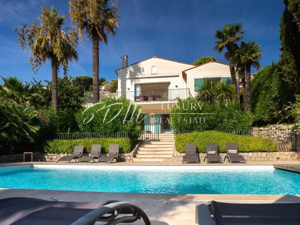 Un havre de paix de style provençal sur la Côte d'Azur 