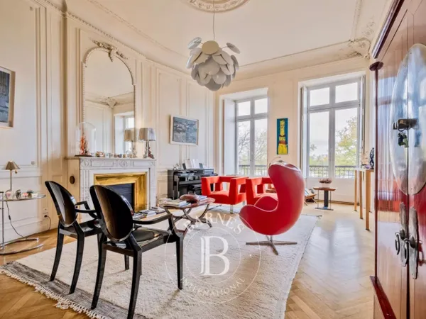 Bordeaux Chartrons - Appartement de 270 m² avec vue Garonne - As 