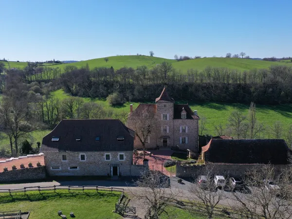 Maison 25 pièces 1290 m² 
