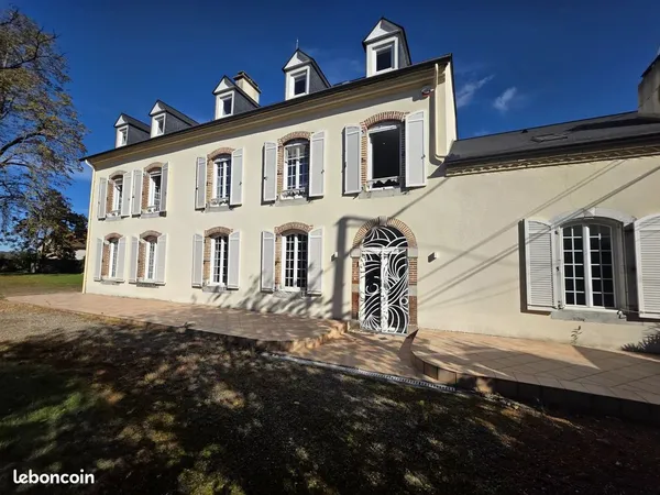 Propriété 16 pièces 564 m² 