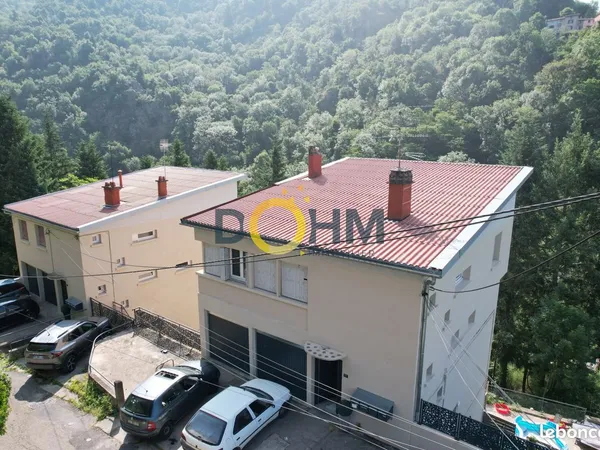 Maison 13 pièces 272 m² 
