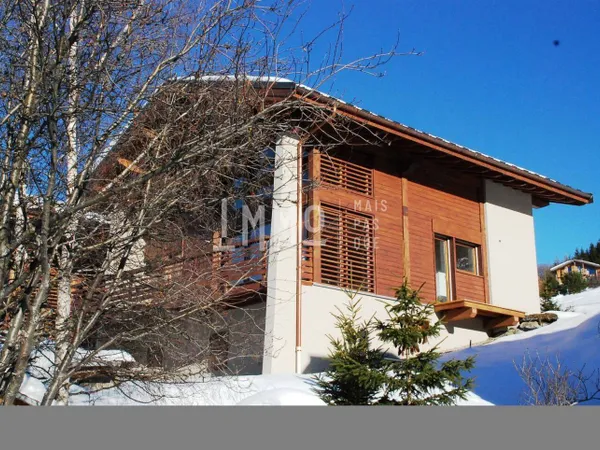 Chalet 6 pièces 141 m² 