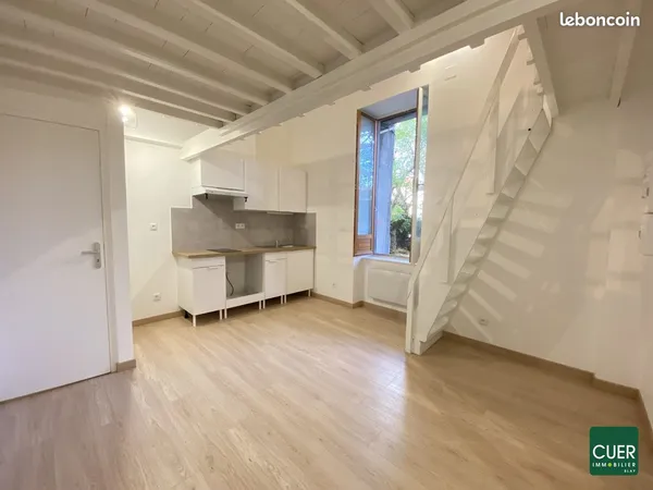Studio 1 pièce 21 m² 
