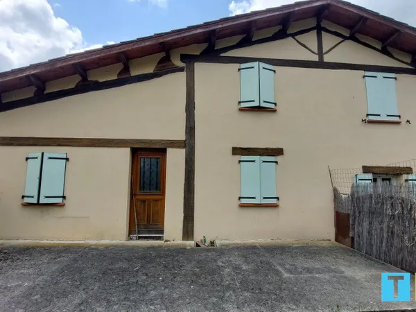 Maison 9 pièces 227 m² 