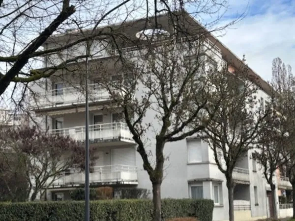 Mulhouse Dornach dans un Immeuble de 2001 avec ascenseur au 3 ème étage un Appartement 3 pièces 