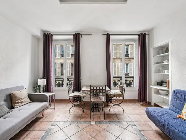 Studio 1 pièce 30 m² 
