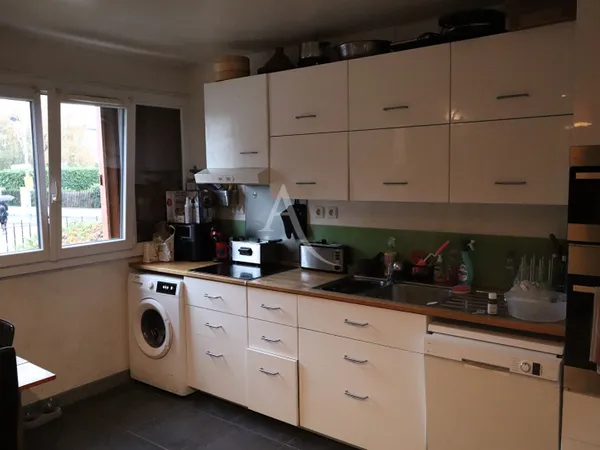 Appartement Neuilly Sur Marne 4 pièce(s) 
