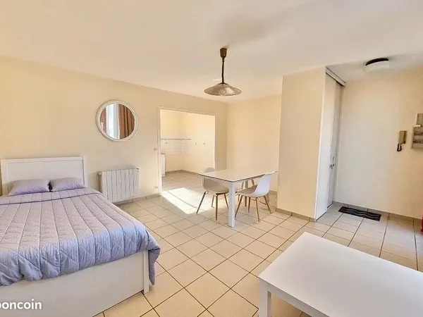 Appartement 1 pièce 33 m² 