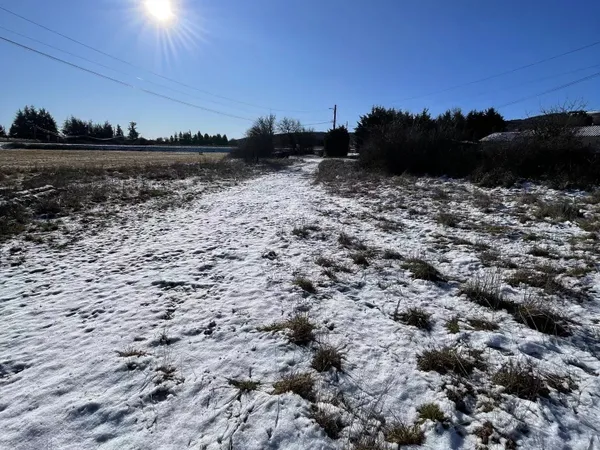 SAINT CHRISTOL (84) - Terrain constructible de 1200 m² 