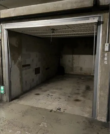 Loue garage 