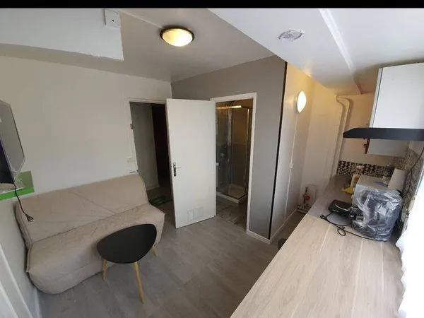 Appartement 1 pièce 14 m² 