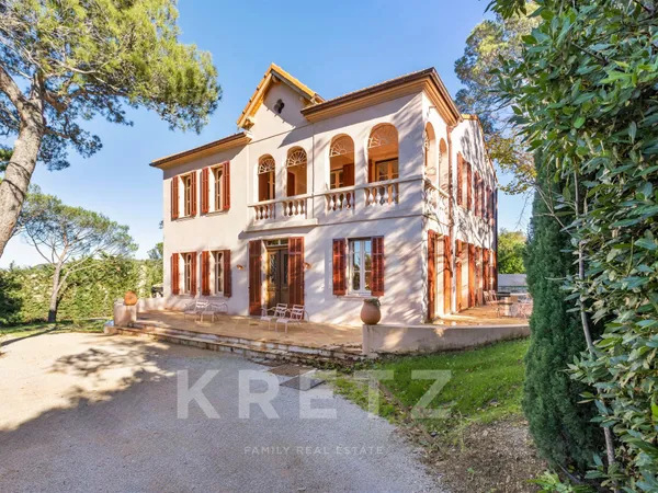 Saint-Tropez, propriété proche place des Lices 