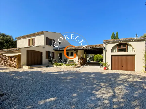Maison 6 pièces 223 m² 