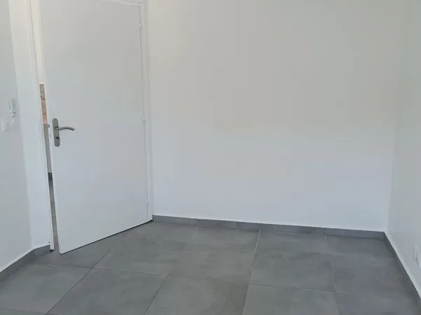 Appartement Location Saint-Joseph 2p 48m² 735€