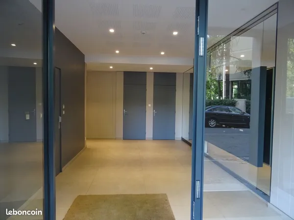 T1 meuble tete d'or 
