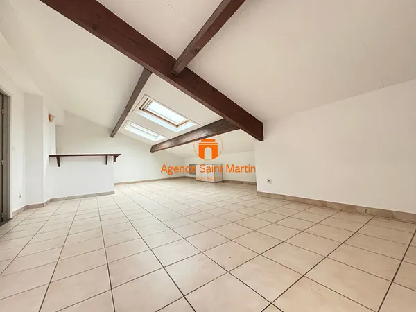 Studio Montelimar 1 pièce(s) 31 m2 