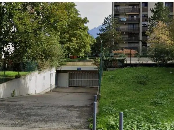 Parking 15 m² 