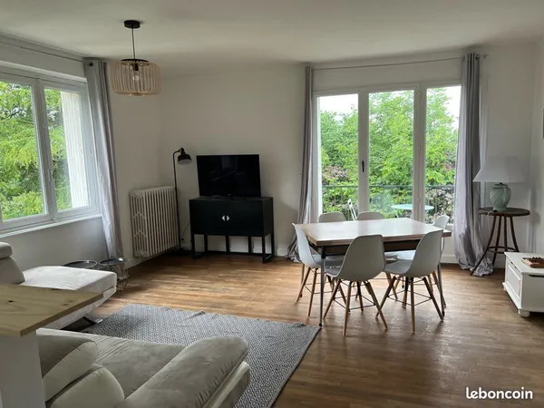 Maison à louer avec jardin -La Fontenelle 