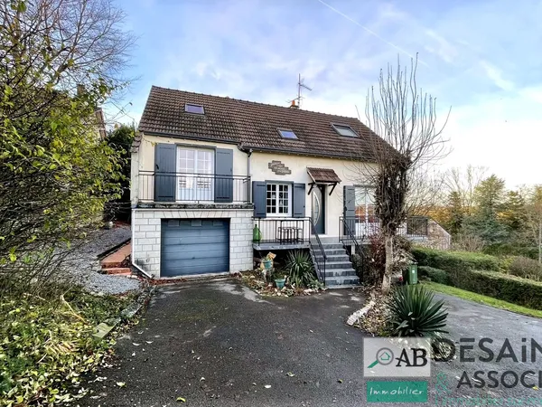 Maison 4 chambres sur sous-sol total à Villiers Sur Morin 