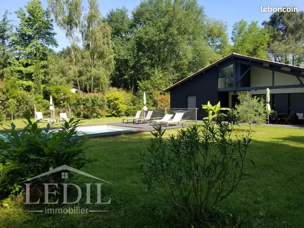 Gîte 5 pièces 211 m² 