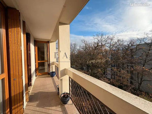 Appartement 3 pièces 69 m² 