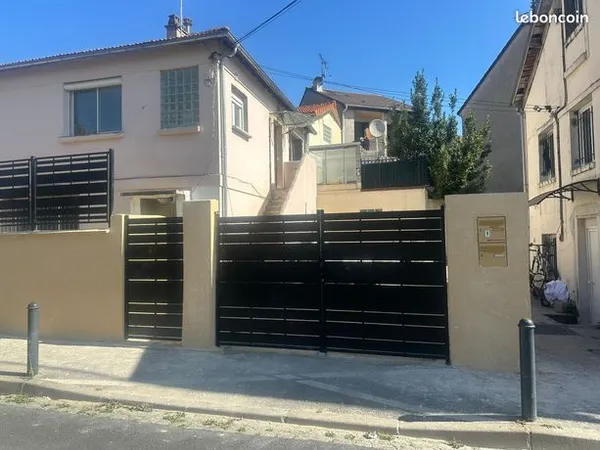 Immeuble de rapport 13 pièces 236 m² 