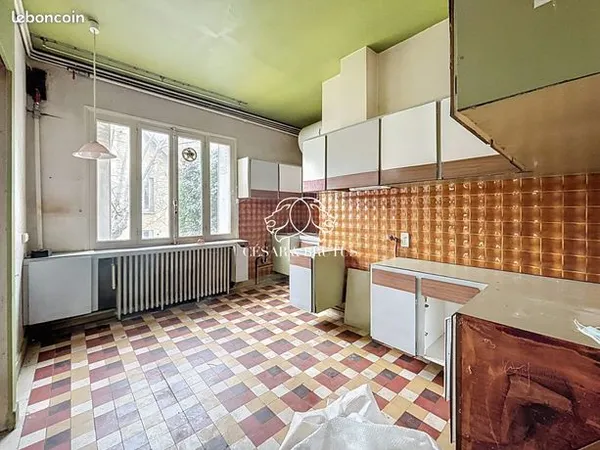 Maison 2 pièces 260 m² 