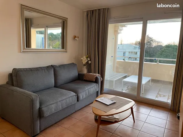 Appartement meublé terrasse parking 