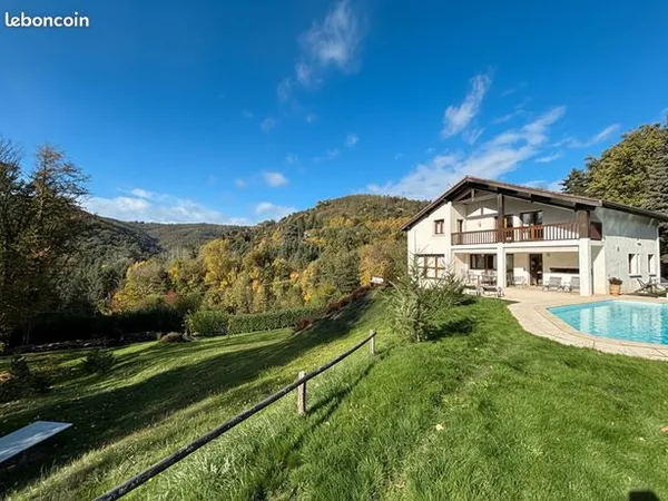 Maison 5 pièces 200 m² 