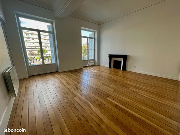 Appartement 2 pièces 63 m² 