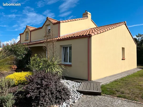 Maison 6 pièces 146 m² 