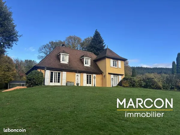Propriété 11 pièces 174 m² 