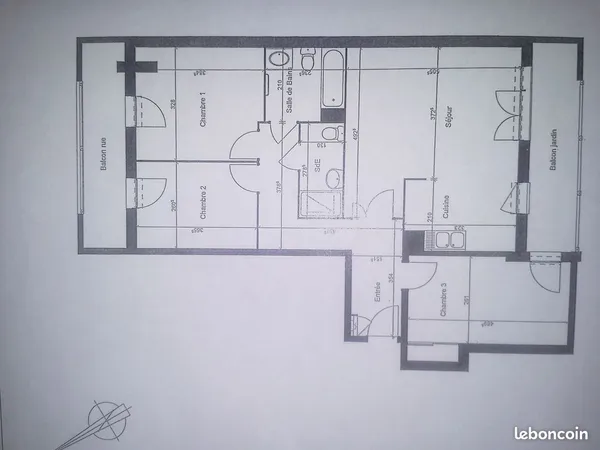 4p 82m2 immeuble récent / Loyer 1098 + 220 chg + 2 pkg 90 