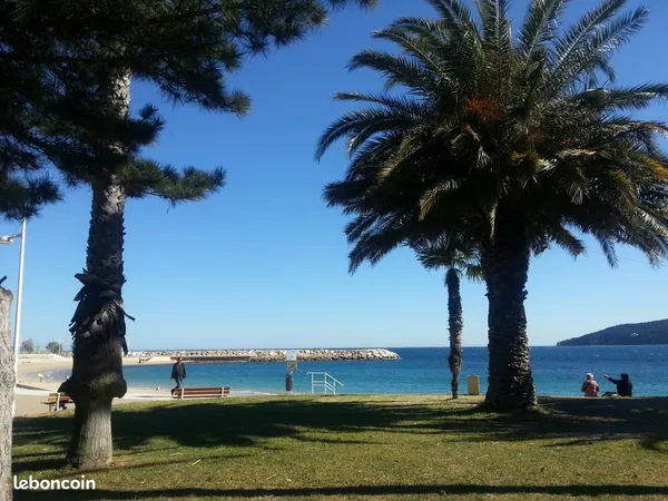 Toulon Mourillon T3 avec cuisine équipée et balcon 