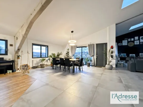 Maison 5 pièces 202 m² 