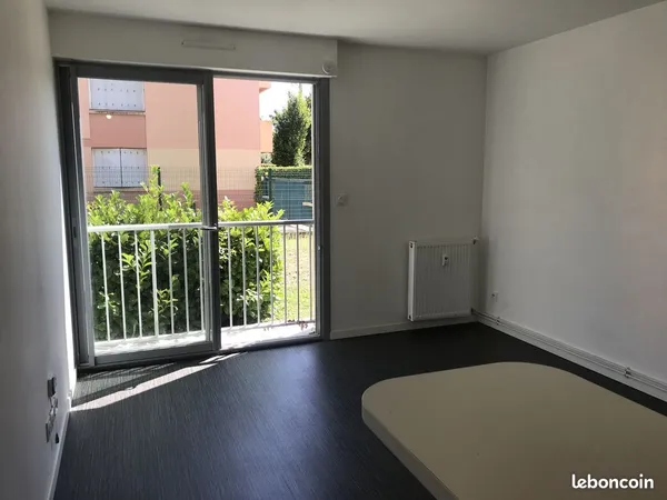 Studio 1 pièce 20 m² 