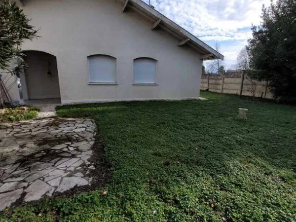 Maison de plain-pied 4 pièces 90 m² 