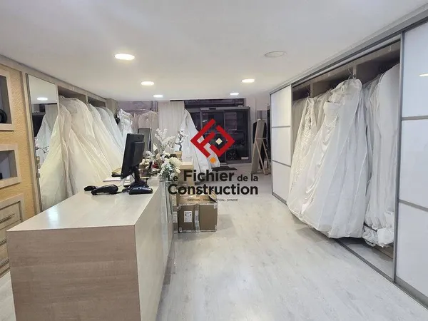 Local commercial 187 m² 