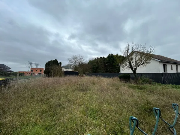 Terrain 472m2 avec liberté de projet 
